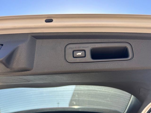 Used 2025 Honda Odyssey EX-L image 10