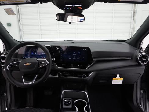 New 2026 Chevrolet Equinox LT image 37