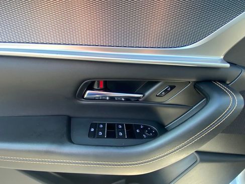 Used 2025 MAZDA CX-90 3.3 Turbo w/ Premium Plus Pkg image 11