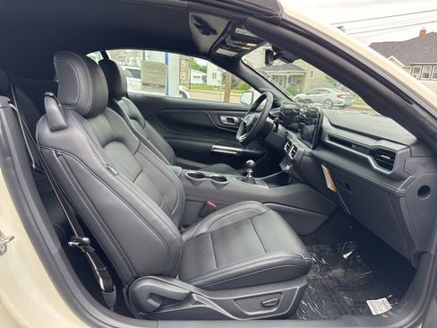 New 2025 Ford Mustang GT Premium w/ 60th Anniversary Package image 39