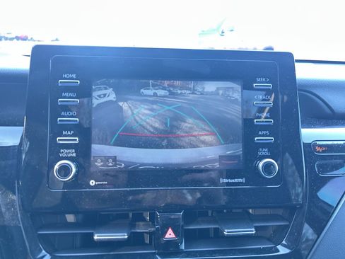 Used 2024 Toyota Camry SE image 18