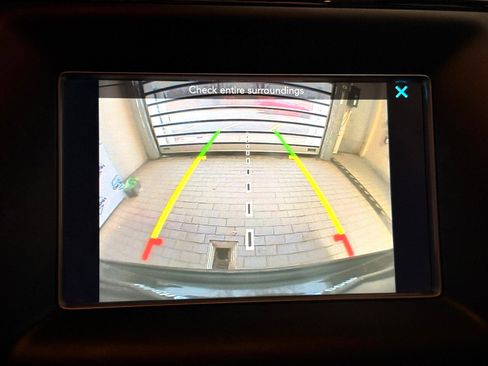 Used 2019 Jeep Grand Cherokee Laredo image 29