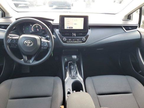 Used 2026 Toyota Corolla LE FWD image 10