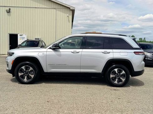 Certified 2022 Jeep Grand Cherokee Limited 4xe AWD/4WD image 2