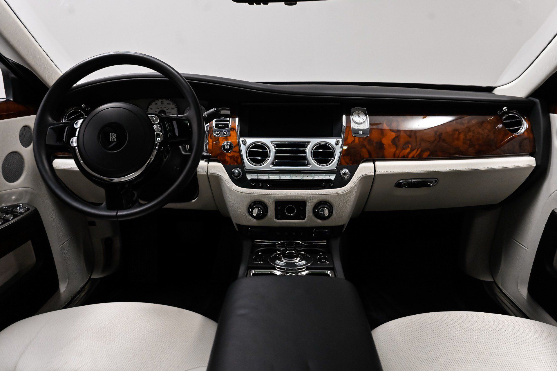 Used 2012 Rolls-Royce Ghost RWD image 22