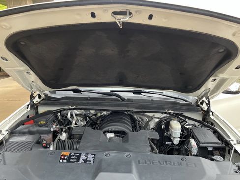 Used 2015 Chevrolet Suburban LTZ AWD/4WD image 17