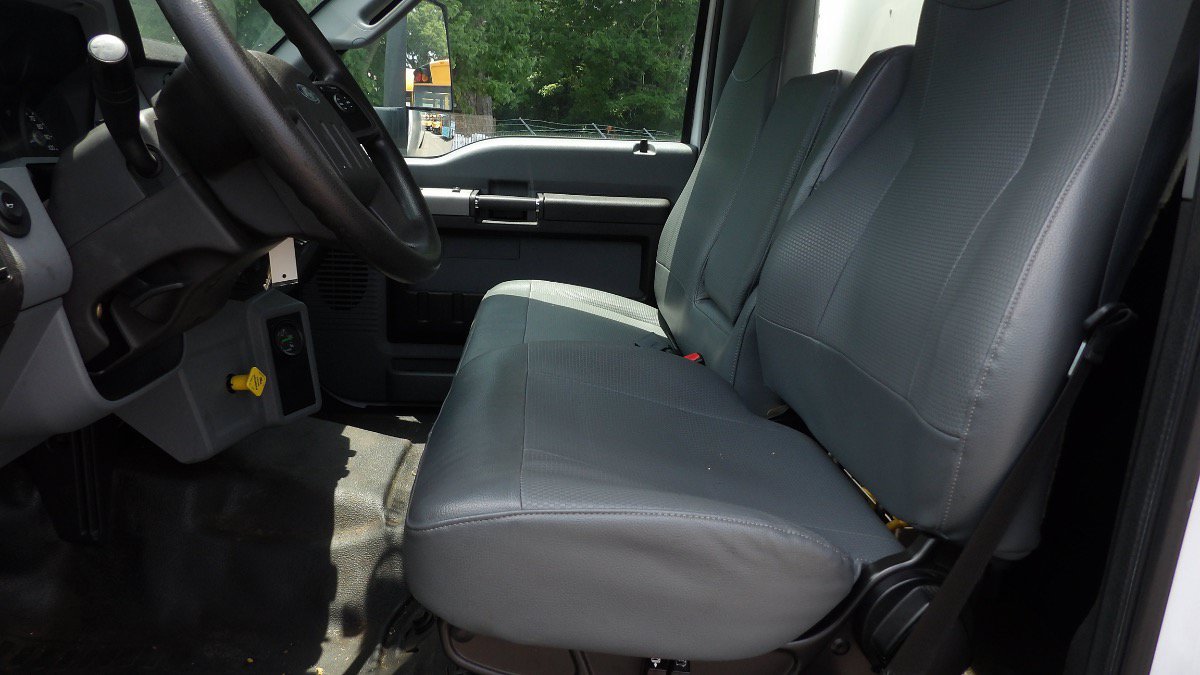 Used 2016 Ford F750 2WD Regular Cab Super Duty image 16