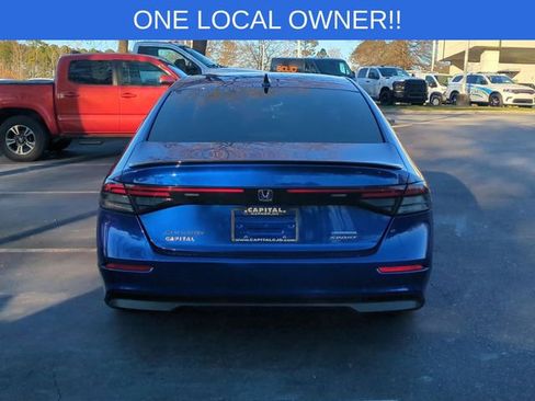 Used 2023 Honda Accord Sport image 4