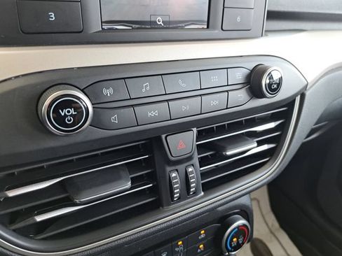 Certified 2022 Ford Escape S AWD/4WD image 12