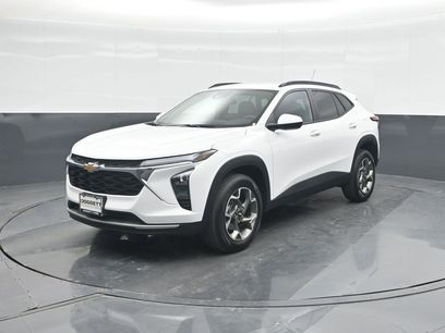 Used 2025 Chevrolet Trax LT
