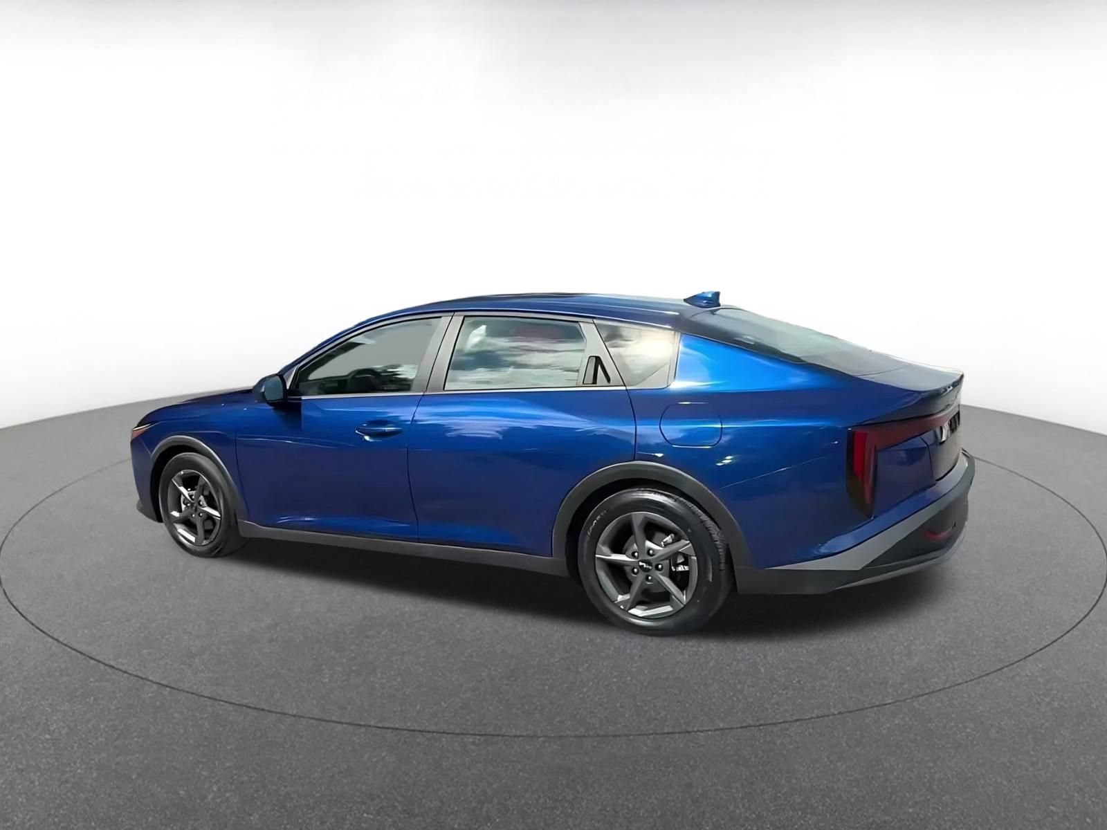 Used 2025 Kia K4 FWD image 9