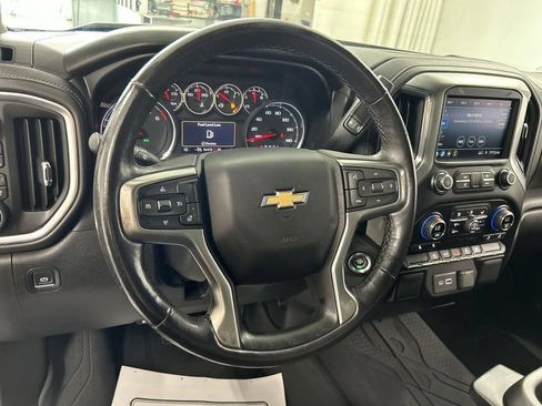 Used 2021 Chevrolet Silverado 1500 LT AWD/4WD image 4
