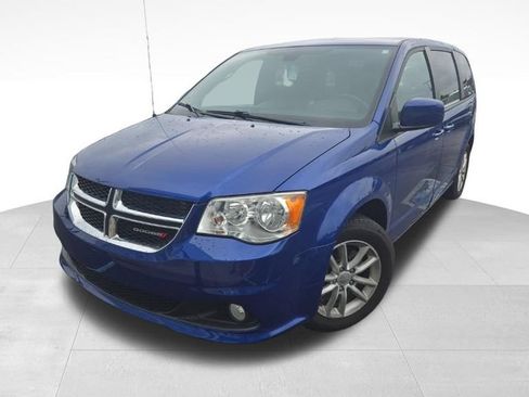 Used 2020 Dodge Grand Caravan SE FWD image 1