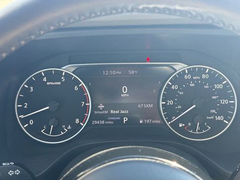 Used 2023 Nissan Rogue SV w/ SV Premium B Package image 18