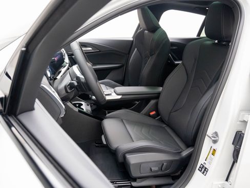 New 2026 BMW X2 xDrive28i w/ M Sport Package image 16