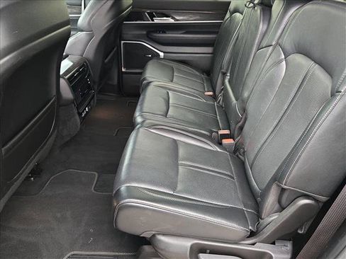 Used 2022 Jeep Wagoneer Series II RWD image 19