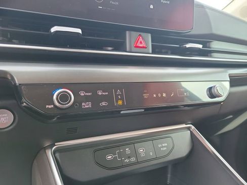 New 2026 Kia Carnival SX image 26