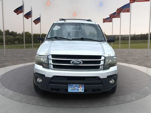 Used 2017 Ford Expedition XL w/ Equipment Group 101A AWD/4WD image 2