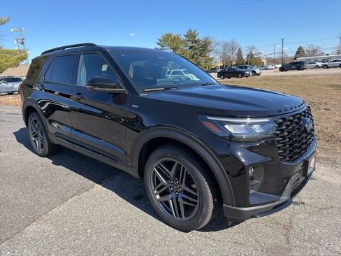Used 2026 Ford Explorer ST-Line w/ ST-Line Street Pack AWD/4WD image 1