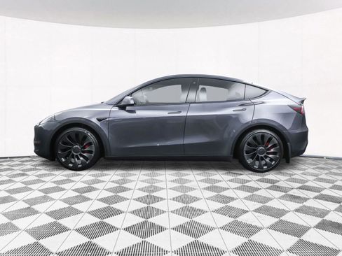 Used 2022 Tesla Model Y Performance image 33