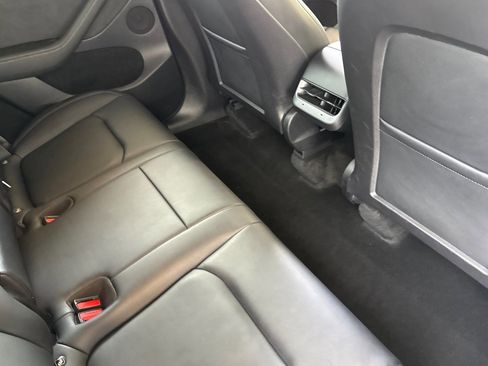 Used 2023 Tesla Model Y Long Range image 26