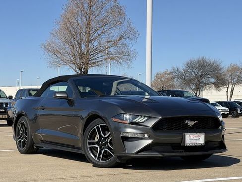 Used 2020 Ford Mustang Premium image 2