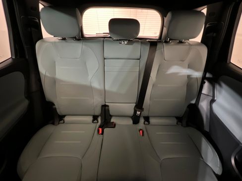 New 2026 Mercedes-Benz GLB 35 AMG 4MATIC image 25