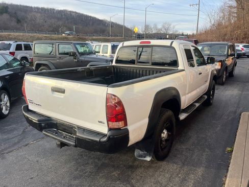 Used 2005 Toyota Tacoma Access 128 V6 Manual 4WD (Nat image 4