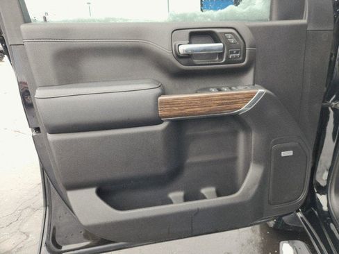 Used 2023 Chevrolet Silverado 2500 High Country w/ Z71 Off-Road Package image 31