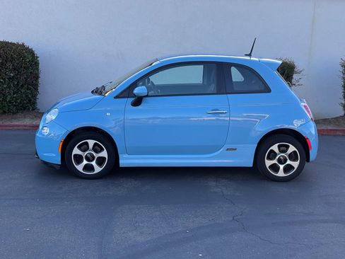 Used 2015 FIAT 500 e FWD image 3