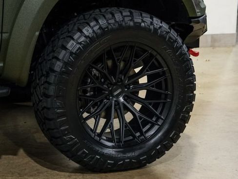 Used 2025 Ford F150 Raptor w/ Equipment Group 803A Raptor R AWD/4WD image 31