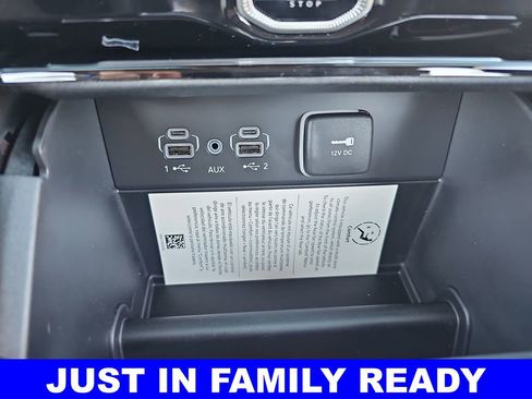 New 2026 Jeep Grand Cherokee L Limited w/ Limited Altitude Package AWD/4WD image 27