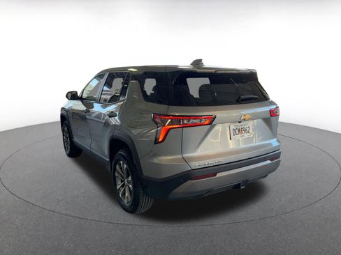 Used 2025 Chevrolet Equinox LT image 12