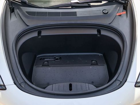 Used 2020 Tesla Model 3 Standard Range Plus image 31