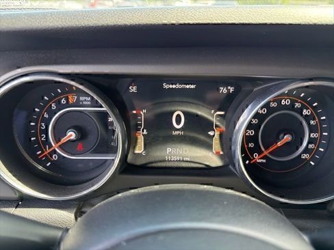 Used 2018 Jeep Wrangler Unlimited Sport S AWD/4WD image 14