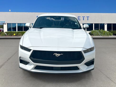 Certified 2025 Ford Mustang Coupe RWD image 2