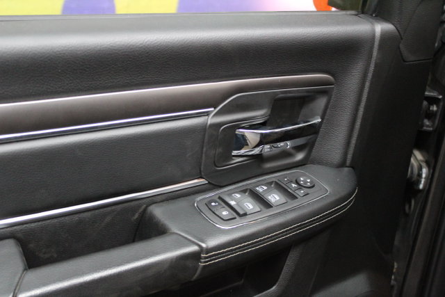 Used 2024 RAM 1500 Warlock AWD/4WD image 13