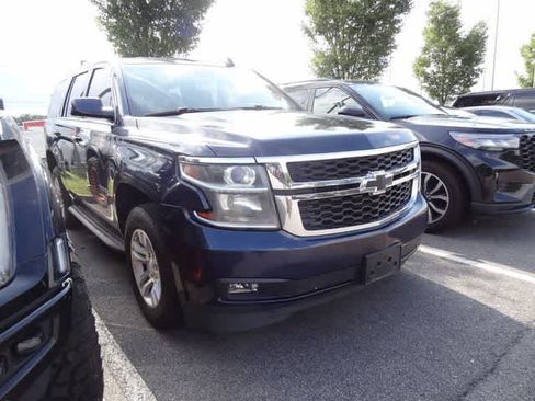 Used 2017 Chevrolet Tahoe LT AWD/4WD image 3
