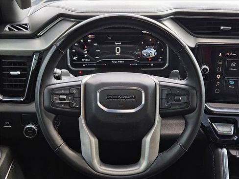 Used 2025 GMC Sierra 1500 Denali w/ Technology Package RWD image 16