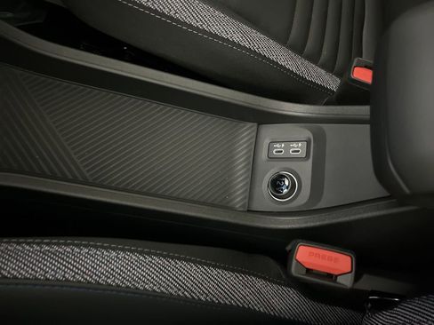 Certified 2025 MINI Cooper S image 22