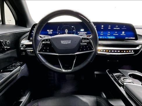 Used 2023 Cadillac Lyriq 2WD image 6