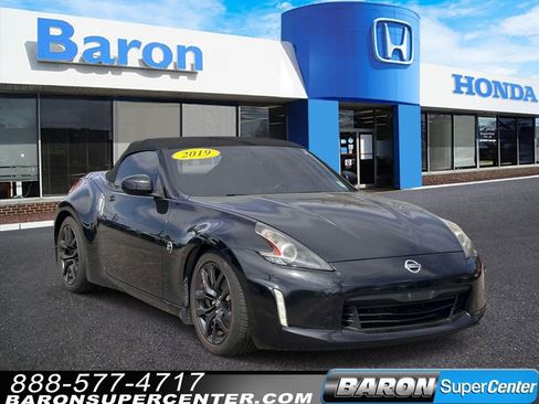 Used 2019 Nissan 370Z Roadster RWD image 1
