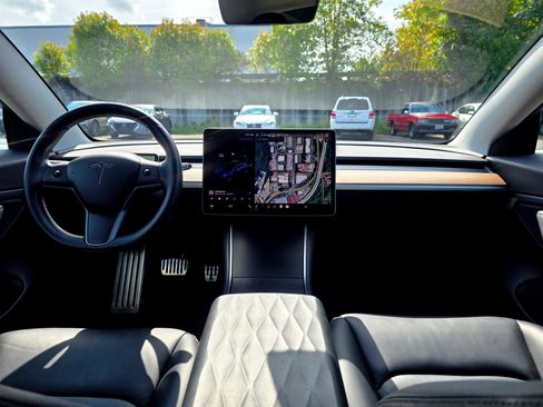 Used 2018 Tesla Model 3 Long Range AWD/4WD image 21