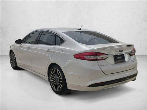 Used 2017 Ford Fusion Platinum image 4