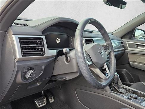 Used 2023 Volkswagen Atlas Cross Sport SEL R-Line image 9