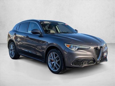 Used 2019 Alfa Romeo Stelvio Ti image 3
