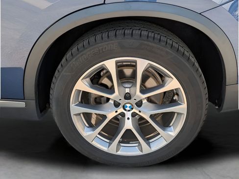 Used 2019 BMW X5 xDrive40i w/ Premium Package 2 image 3