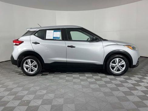 Used 2020 Nissan Kicks S w/ Interior Electronics Package image 11