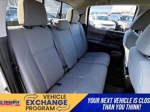 Used 2019 Toyota Tacoma SR w/ SR Convenience Package image 21