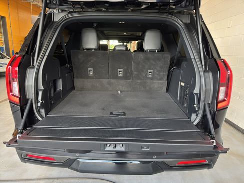 Used 2025 Ford Expedition Max Platinum w/ Stealth Performance Package AWD/4WD image 23